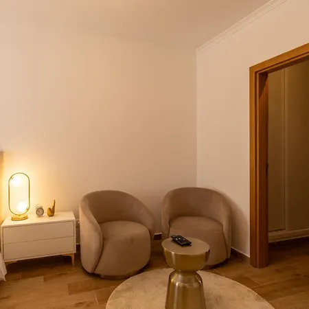 Villa Luxuosa Com Piscina, Garagem E Vista Mar Tavira