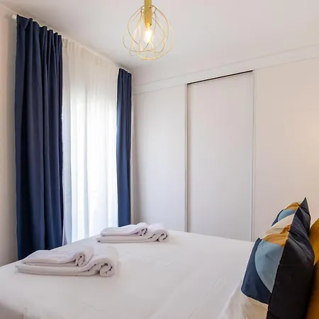 Luxuosa Com Piscina, Garagem E Vista Mar * Tavira