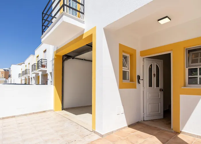 Luxuosa Com Piscina, Garagem E Vista Mar 别墅 塔维拉