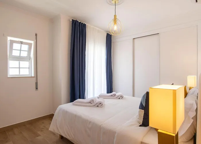 别墅 Luxuosa Com Piscina, Garagem E Vista Mar