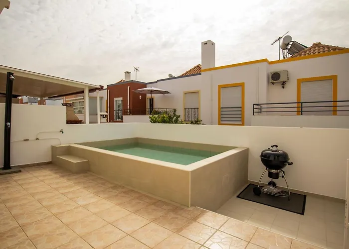 别墅 Luxuosa Com Piscina, Garagem E Vista Mar