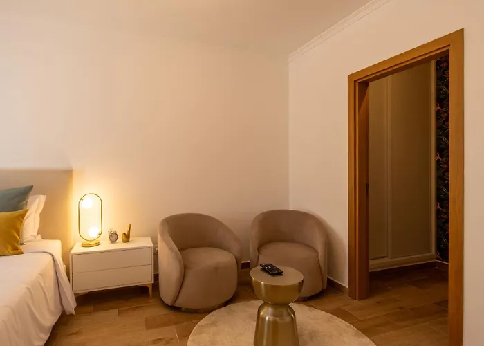 别墅 Luxuosa Com Piscina, Garagem E Vista Mar 塔维拉