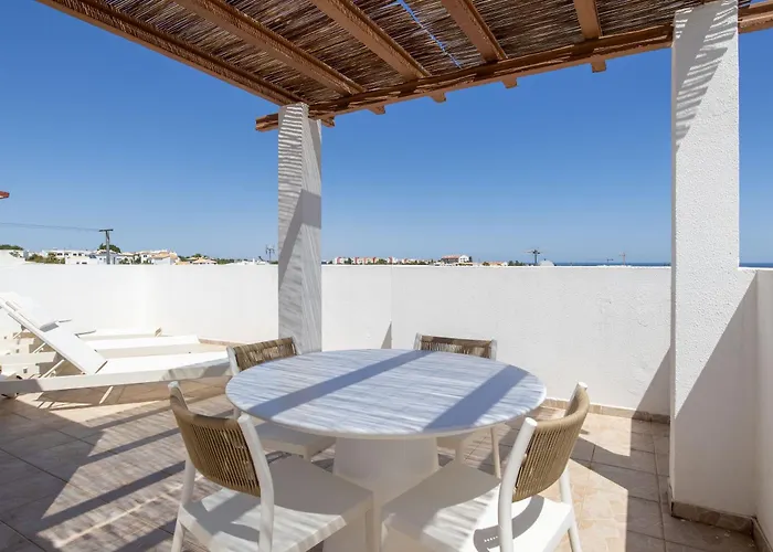 Luxuosa Com Piscina, Garagem E Vista Mar 塔维拉