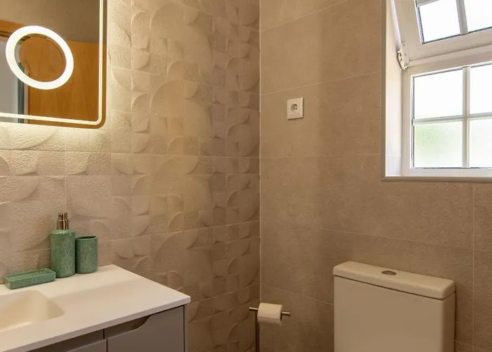 Luxuosa Com Piscina, Garagem E Vista Mar 别墅